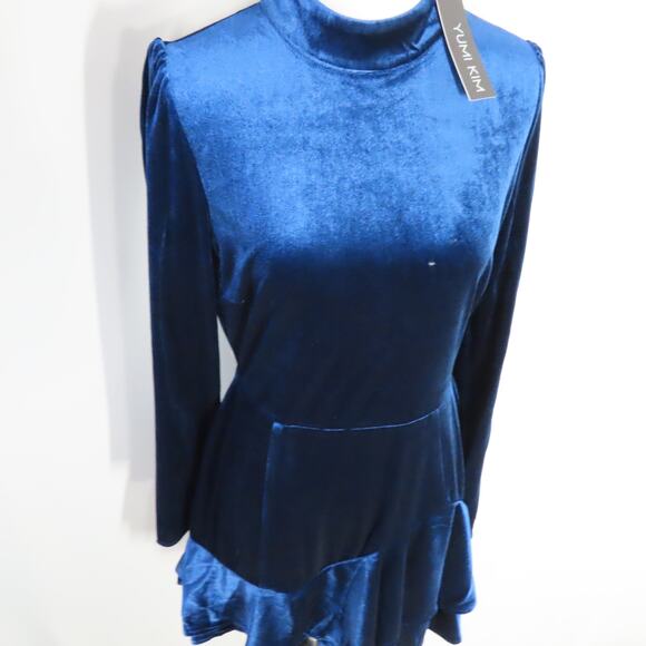 Yumi Kim Shannon Dress Mock Neck Open Back Flounce Hem Navy Velvet Medium - Picture 4 of 9